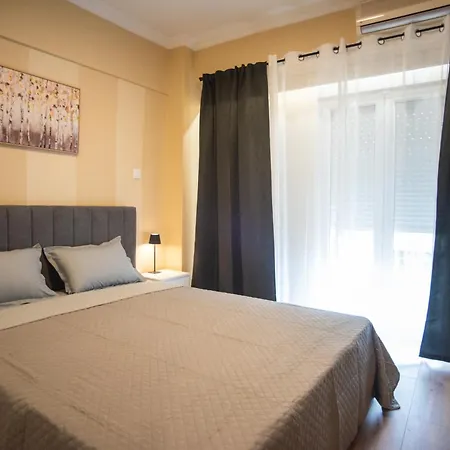 Chris & Mary Comfort Lampraki Appartement *