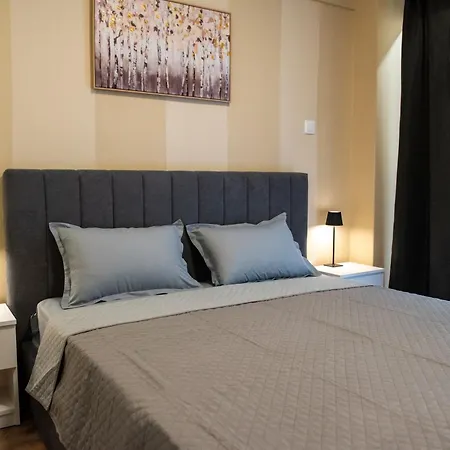 Chris & Mary Comfort Lampraki