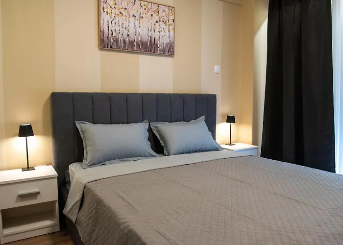 Chris & Mary Comfort Lampraki